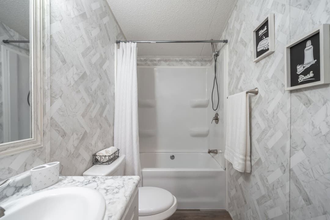 Classic c-1660-21fka bathroom home features