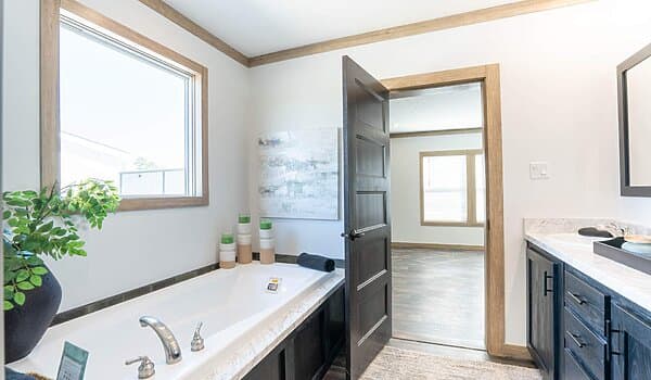 The delilah  home features