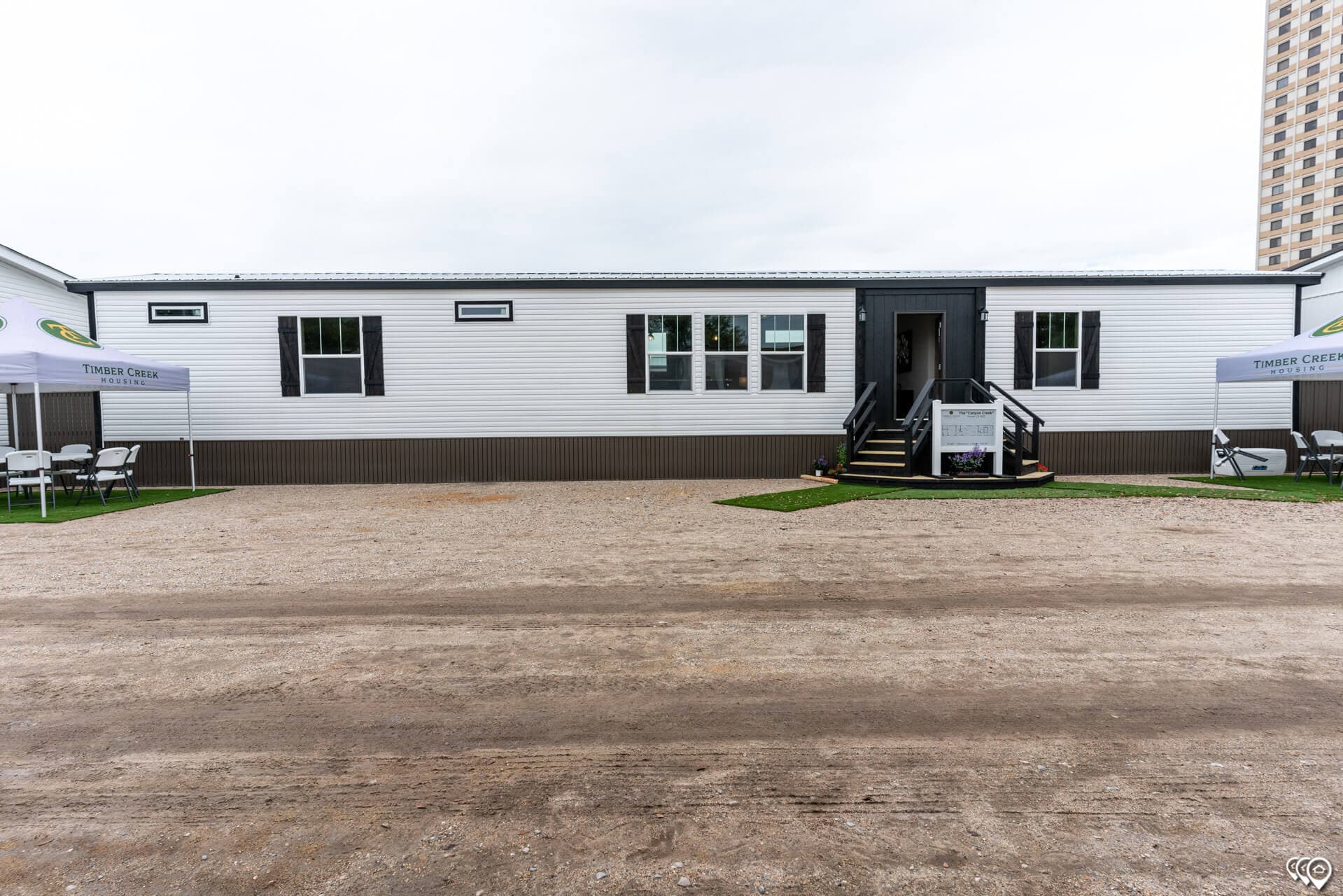 The canyon creek elevation and exterior home features