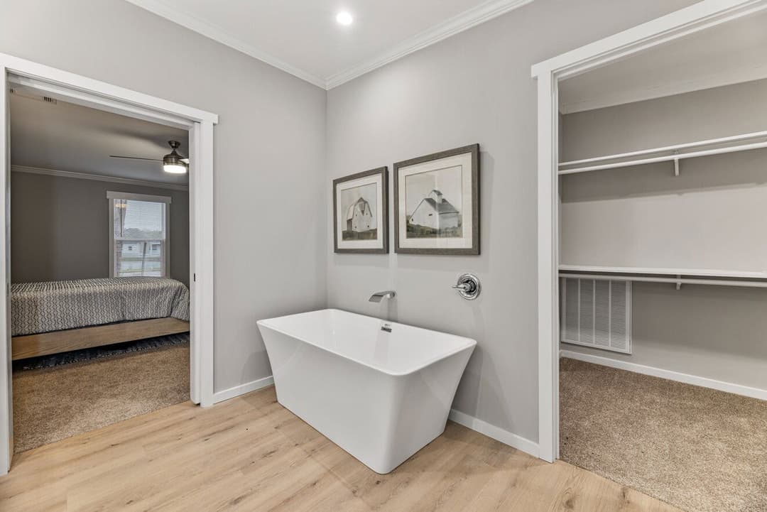 Kennedy ii 30603d bathroom home features