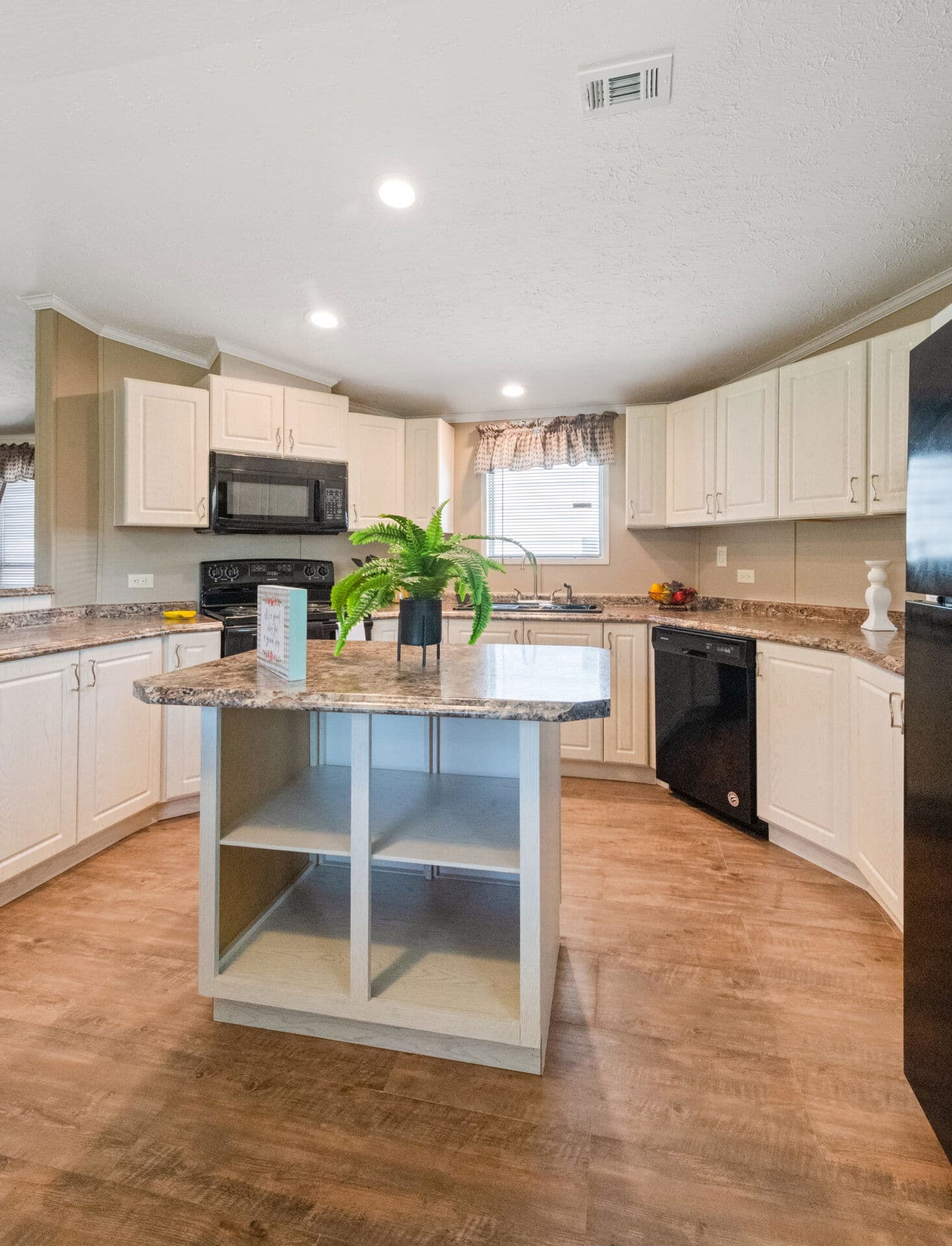 Classic c-1880-32f kitchen home features