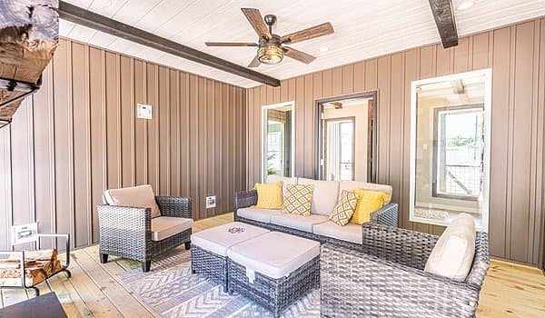 The white oak   home features