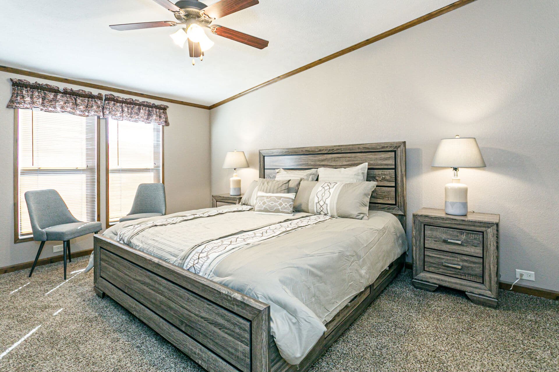 Classic c-3264-32c bedroom home features