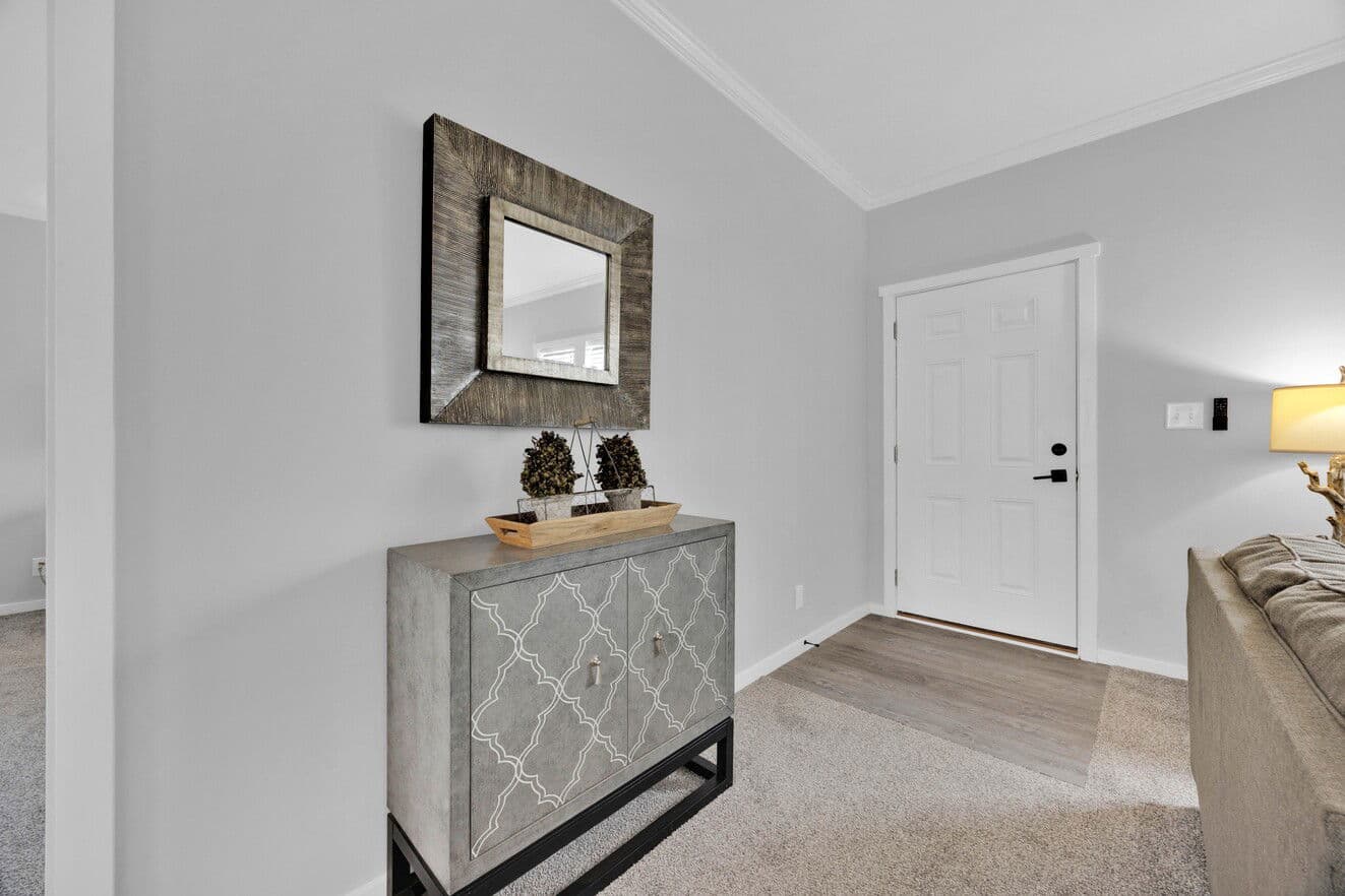 Quinn 30523a interior home features