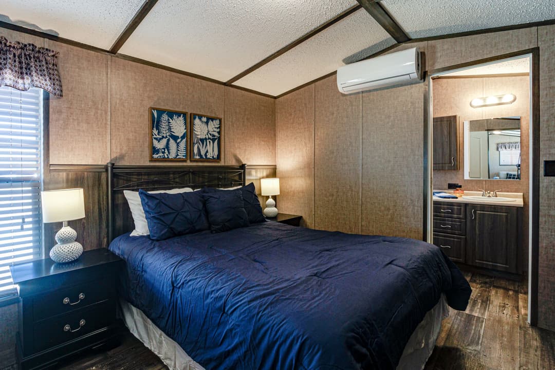 Select s-1236-11fla bedroom home features