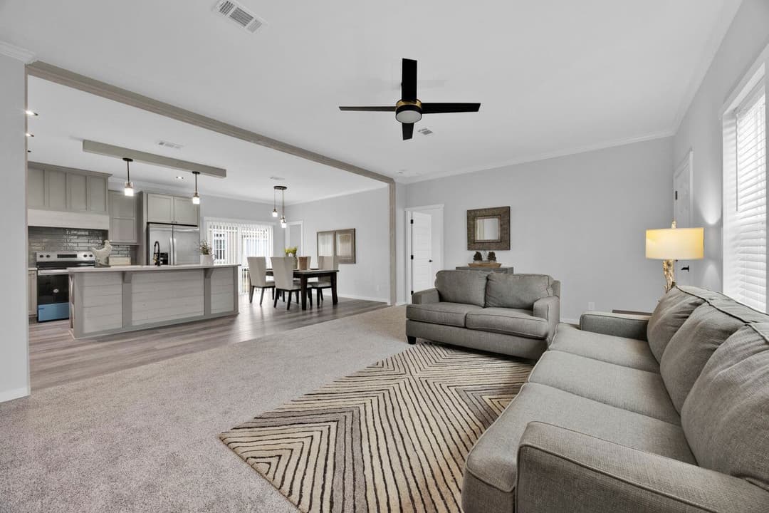 Quinn 30523a interior home features