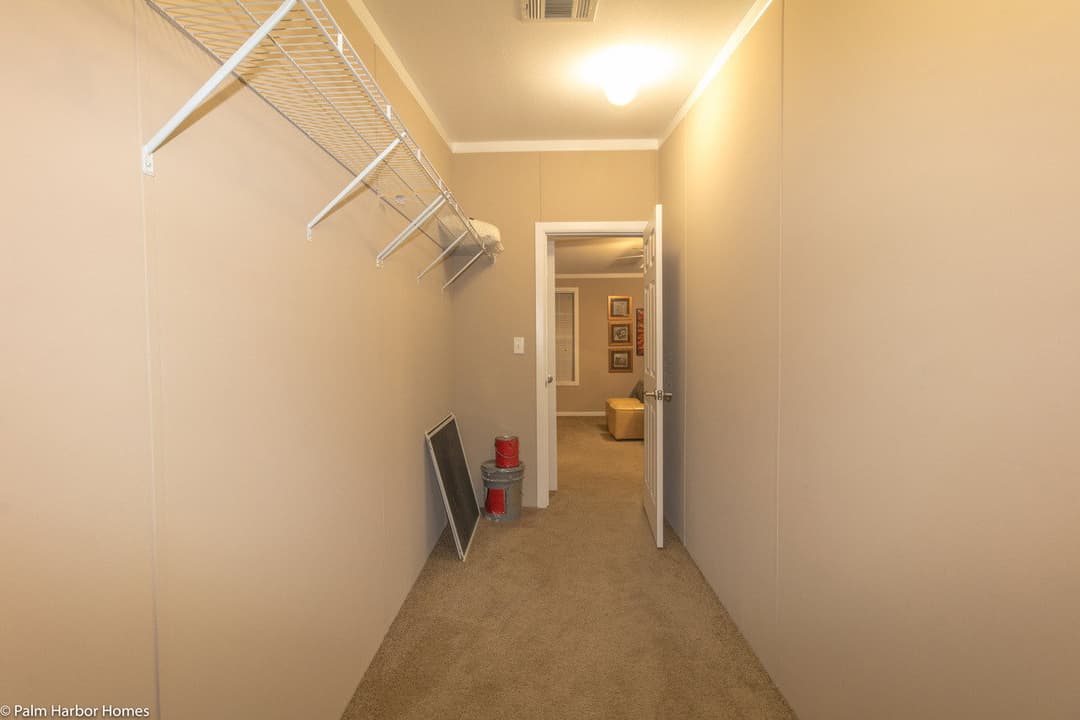 Pelican bay 30683a interior home features