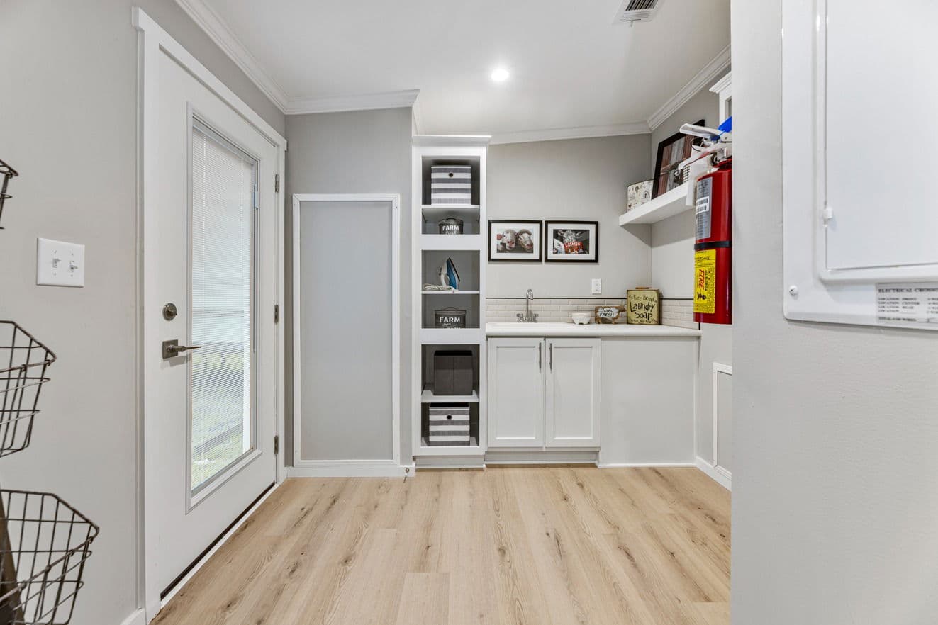 Kennedy ii 30603d interior home features