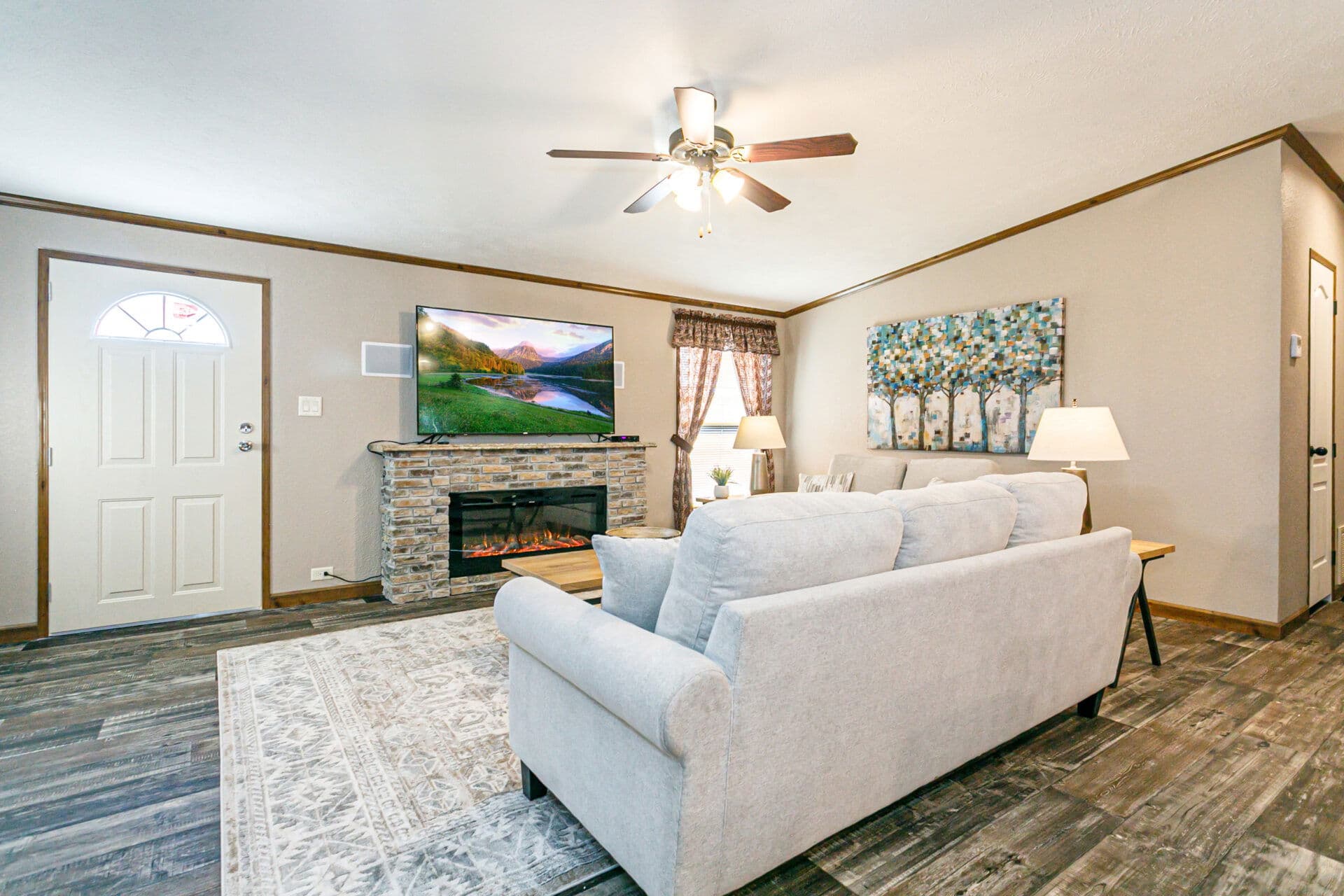 Classic c-3264-32c interior home features