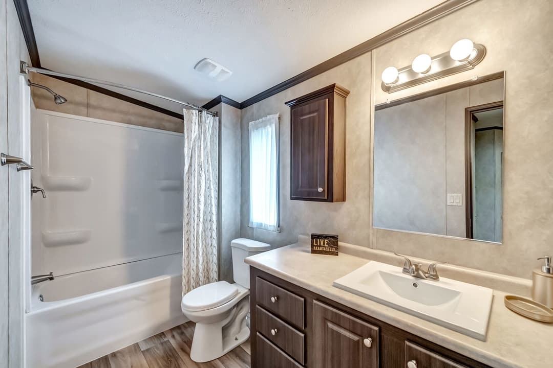 Classic c-3280-42.5b bathroom home features