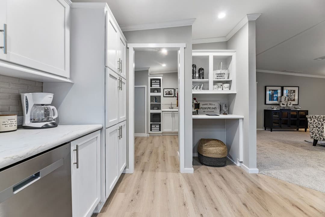 Kennedy ii 30603d kitchen home features