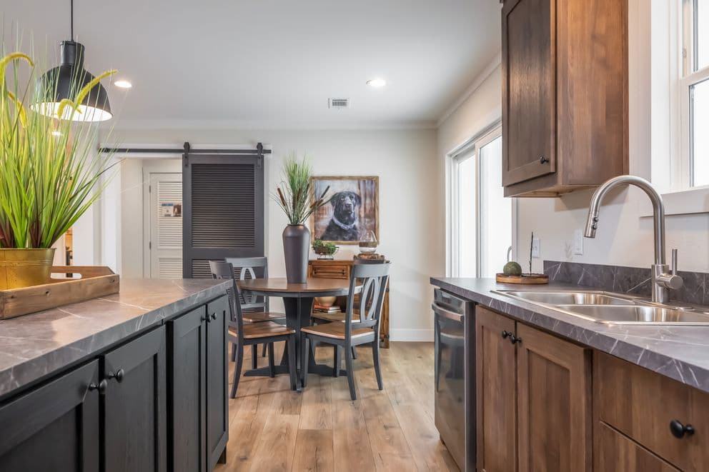 Lean on me interior home features