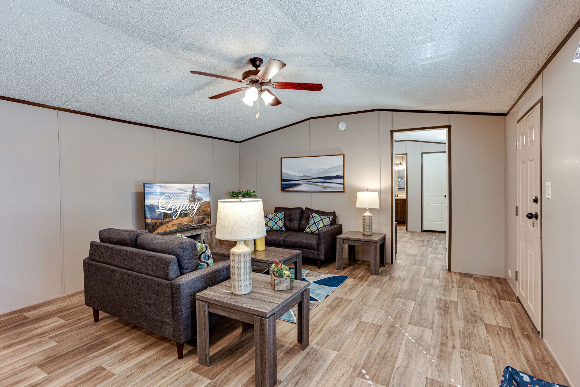 Heritage h-1672-32b interior home features