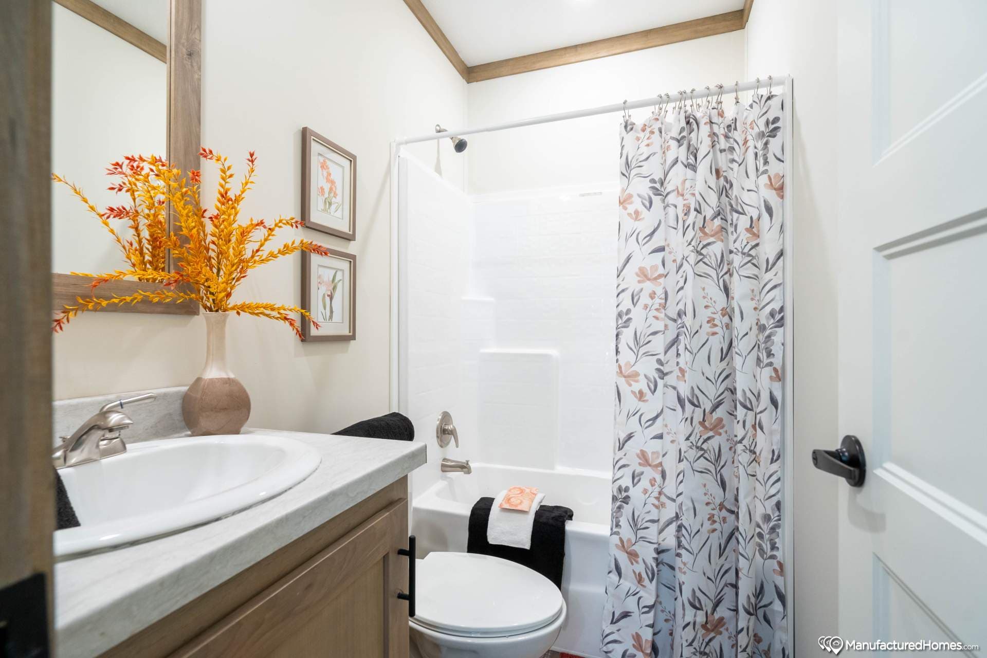 The caney creek bathroom home features