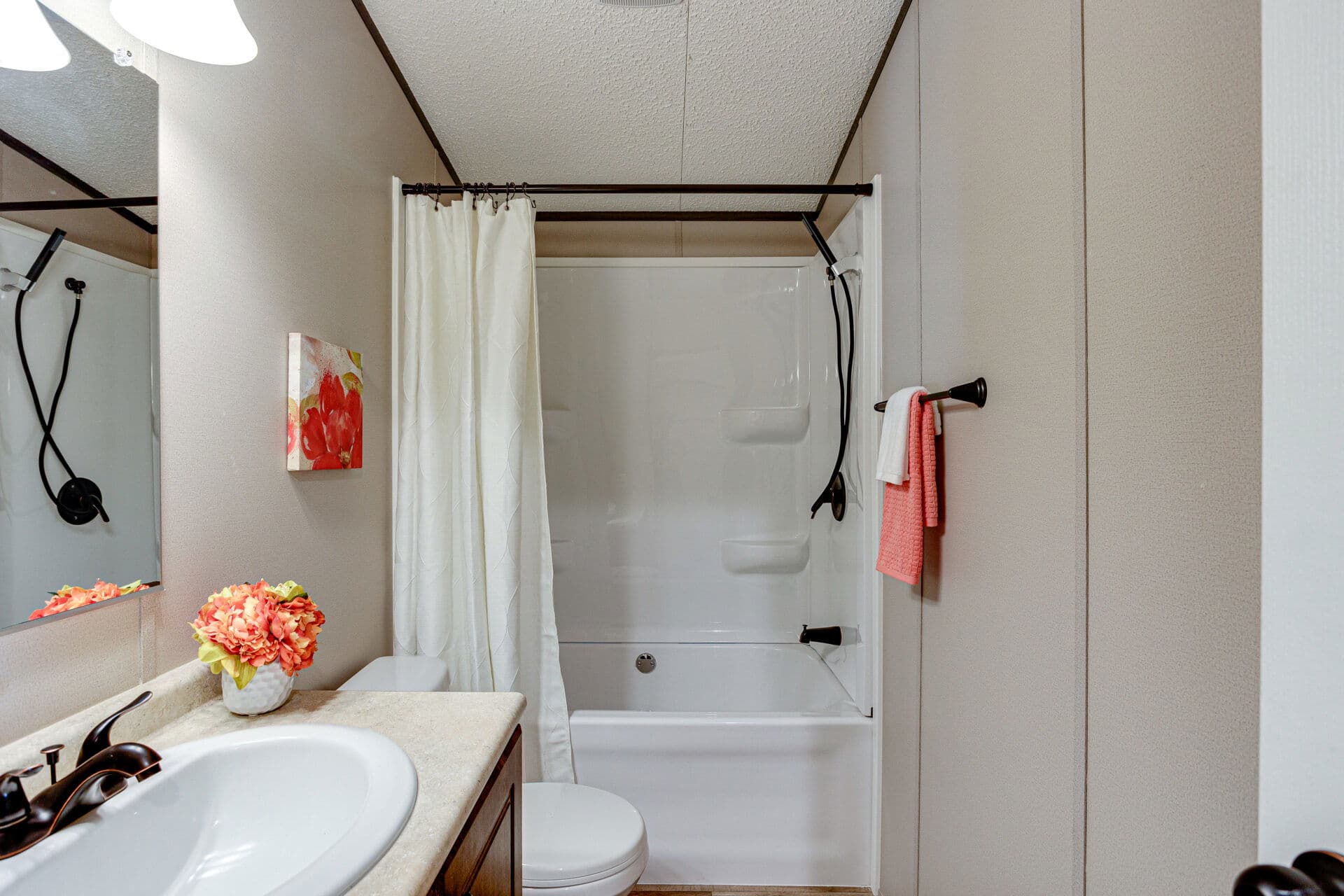 Heritage h-1672-32b bathroom home features