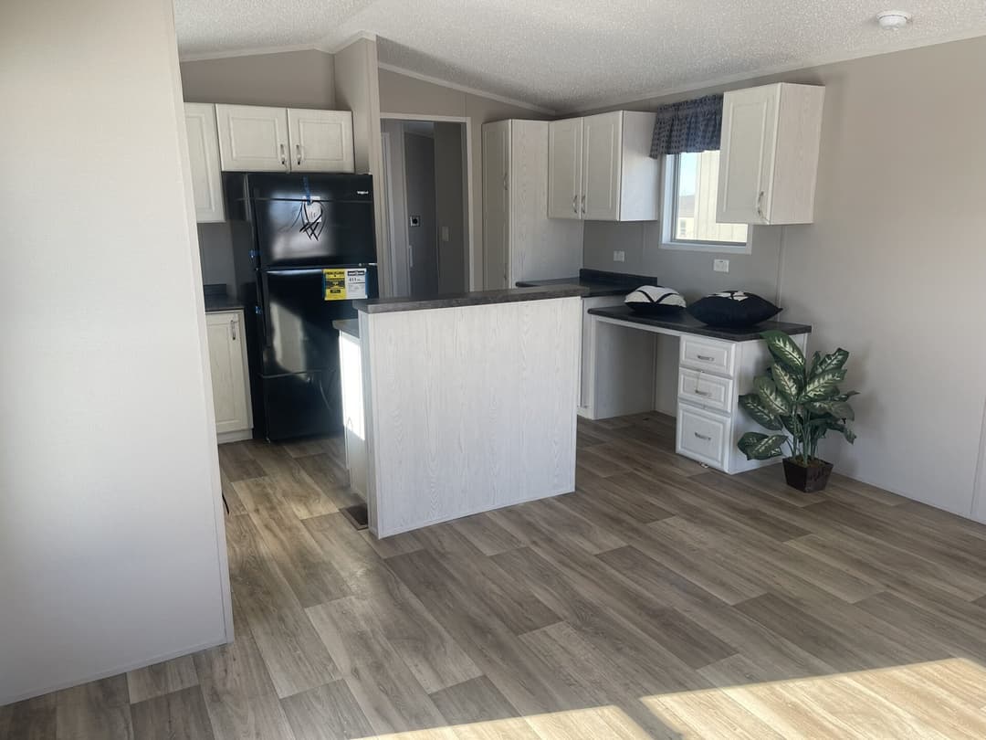 Select s-1444-11ofp kitchen and interior home features