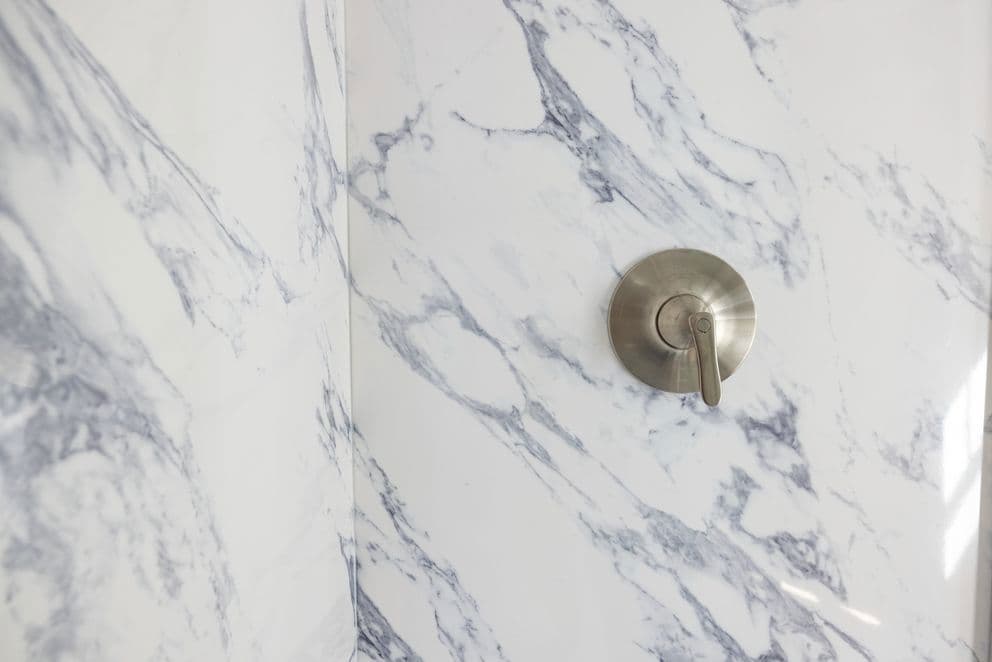 Hey jude bathroom home features