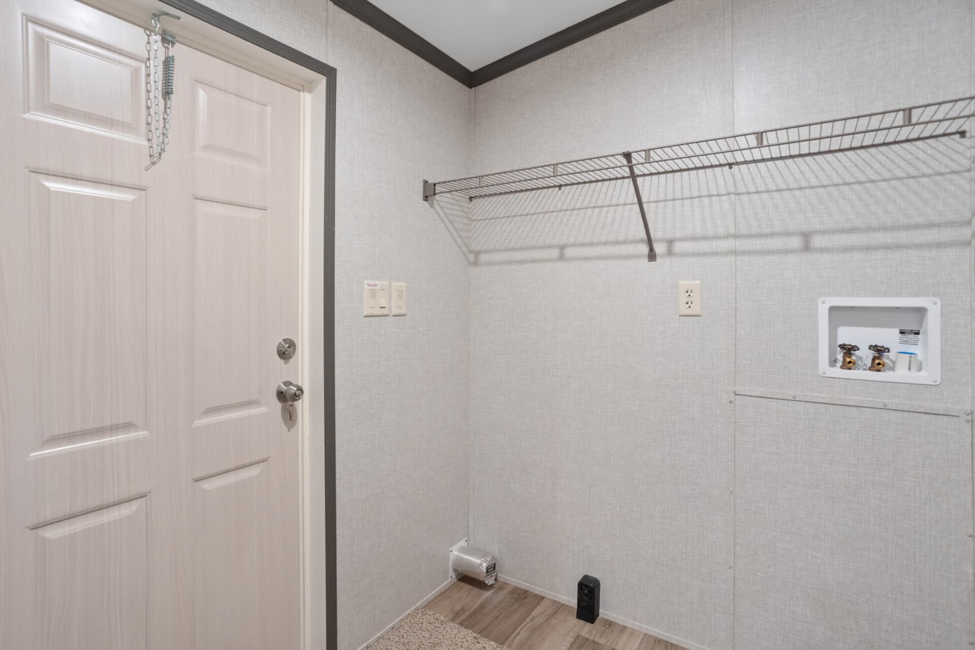 Select s-3252-32d interior home features