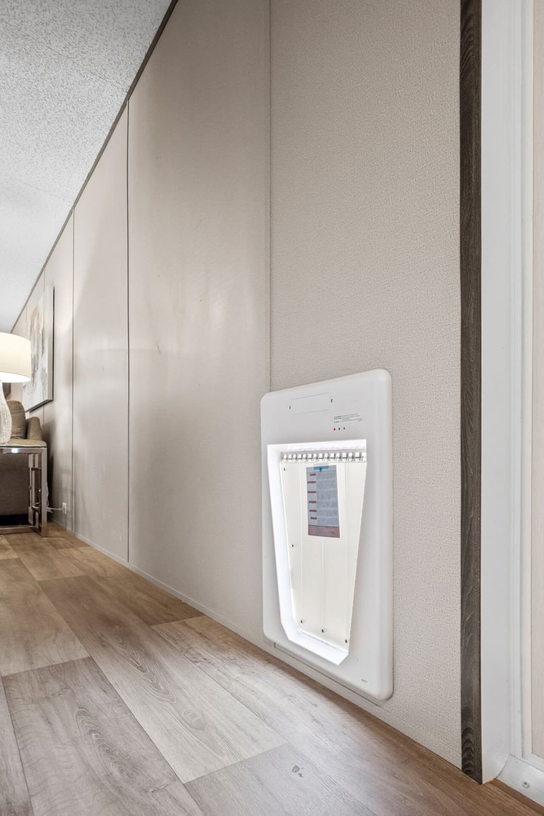 Classic c-1672-32c interior home features