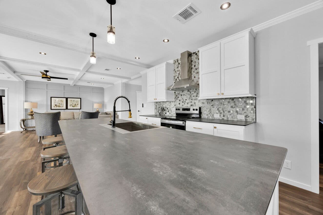 Draper 40764a kitchen home features