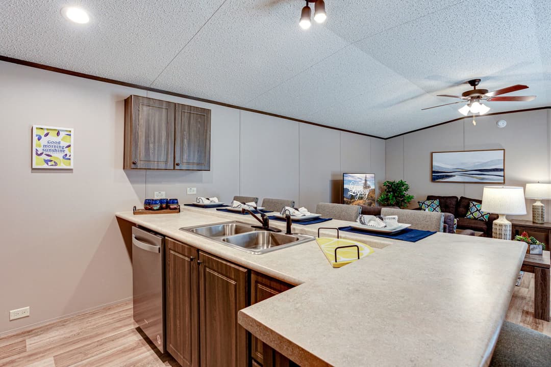 Heritage h-1672-32b kitchen home features