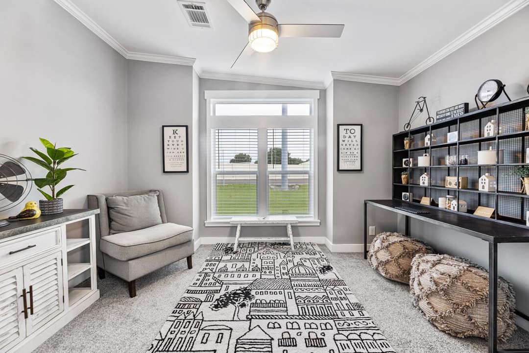 Cottage farmhouse 28522j interior home features