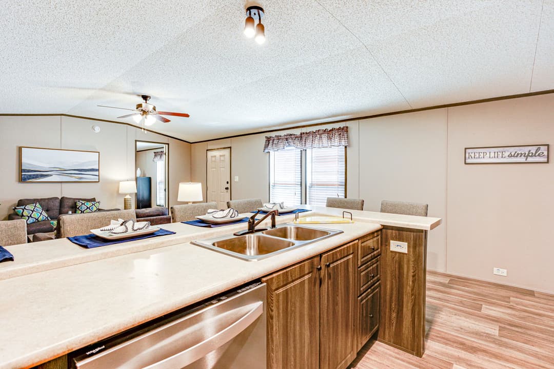 Heritage h-1672-32b kitchen home features