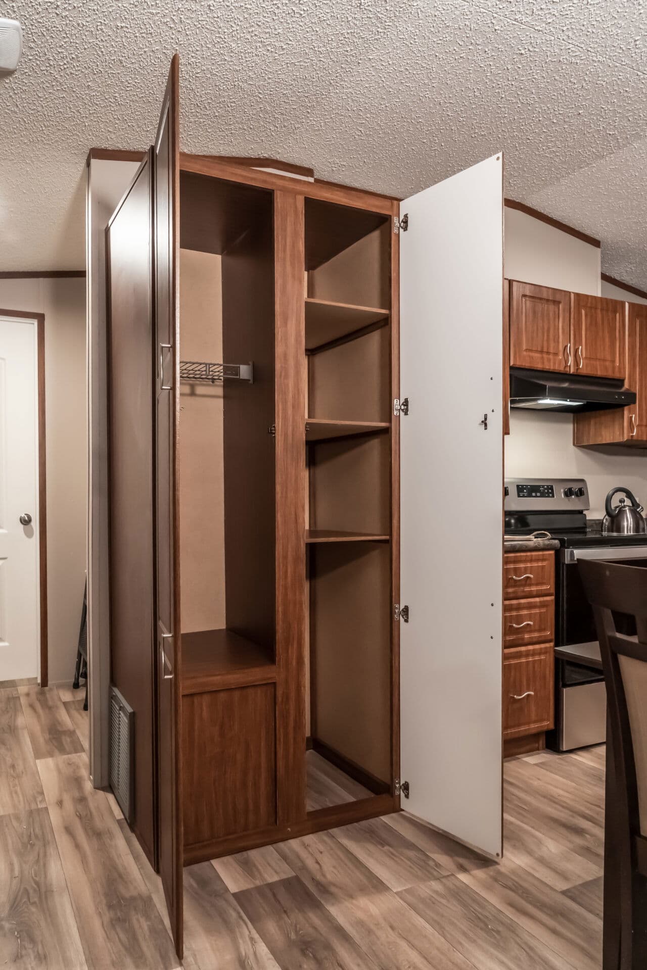 Heritage h-1664-32c interior home features