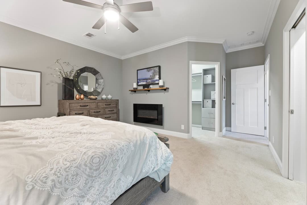 Isla ii 42484a bedroom home features