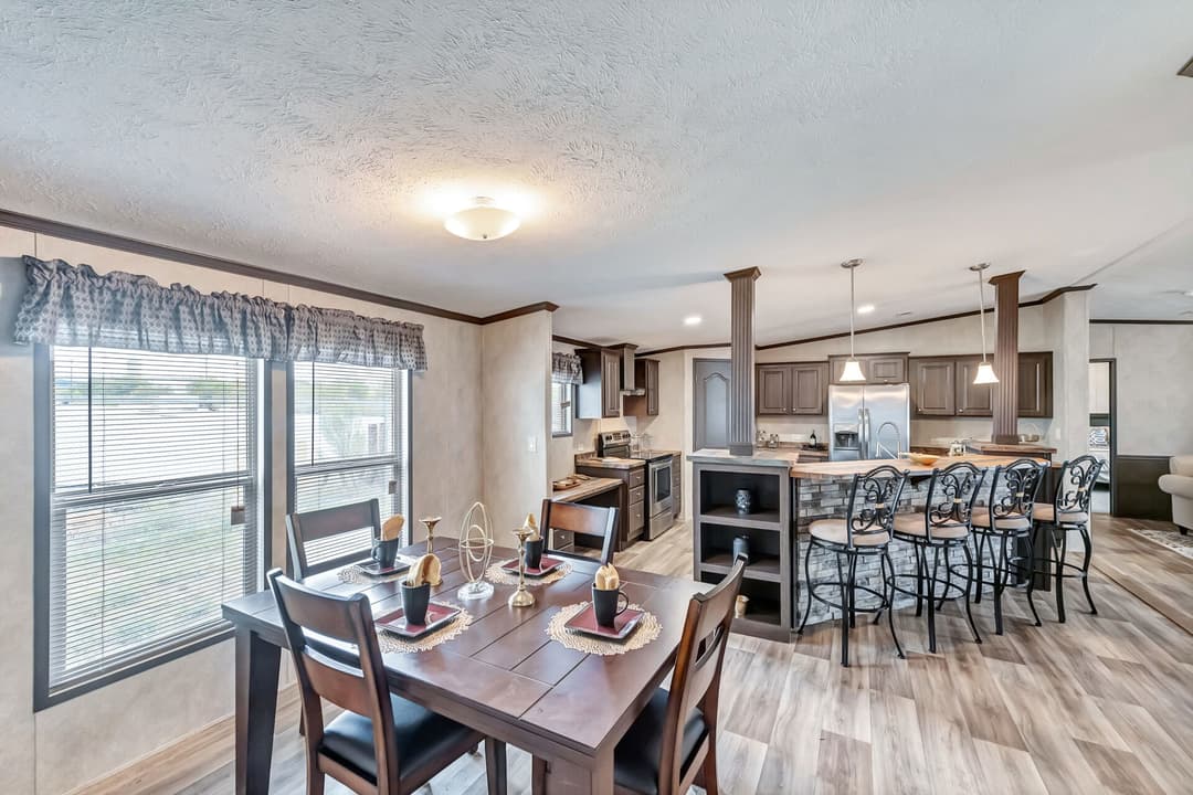 Classic c-3280-42.5b kitchen home features