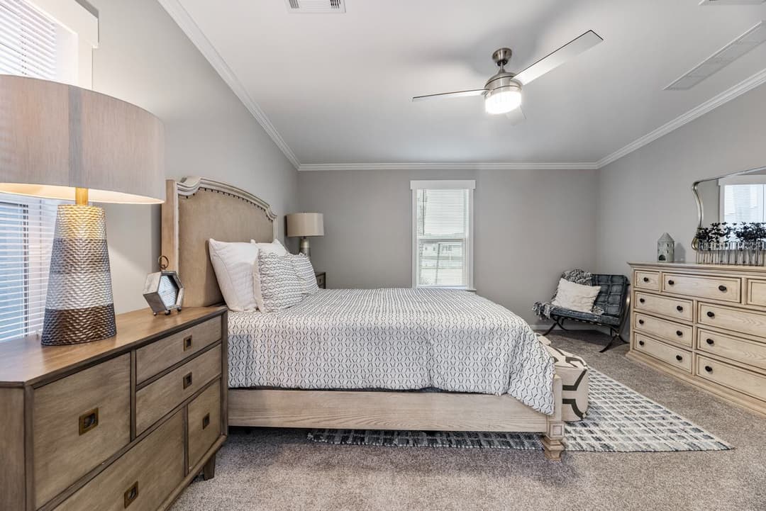 Kennedy ii 30603d bedroom home features