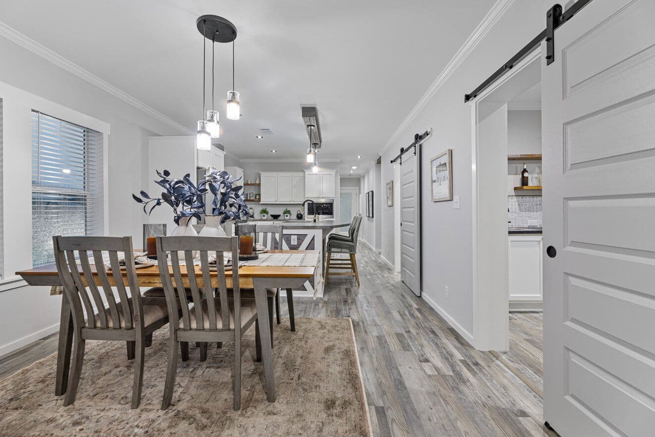 Davan 28683a interior home features